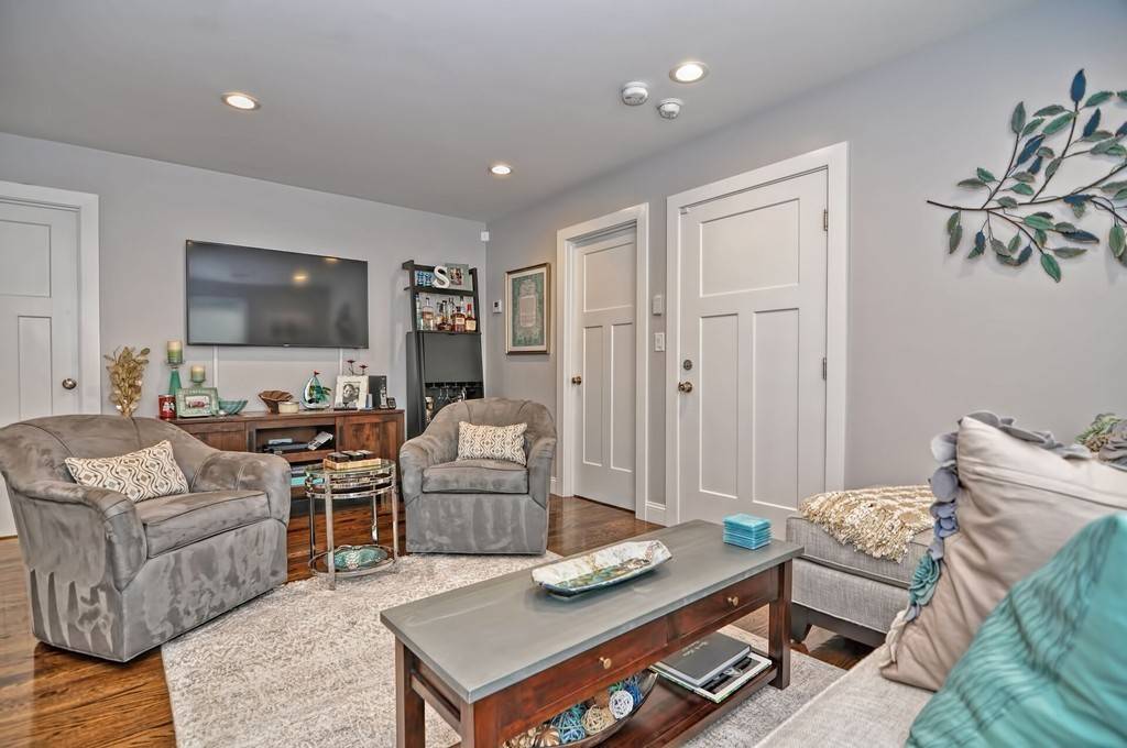 Boston, MA 02136,88 Gordon Avenue #2