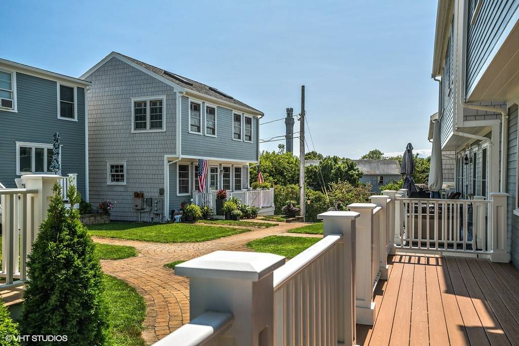 Provincetown, MA 02657,16 Harry Kemp Way #3