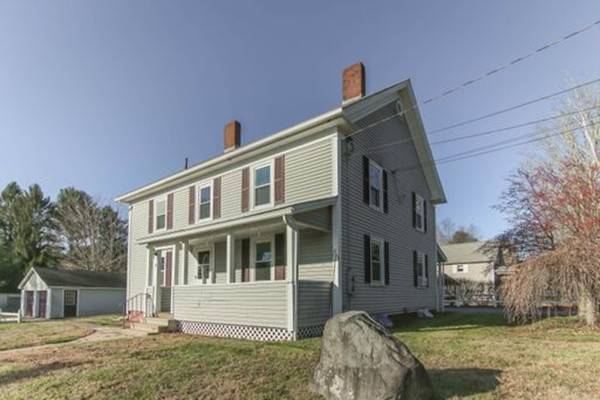 Hardwick, MA 01082,81-83 Maple St