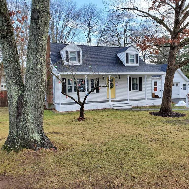 Foxboro, MA 02035,11 Palmer Road