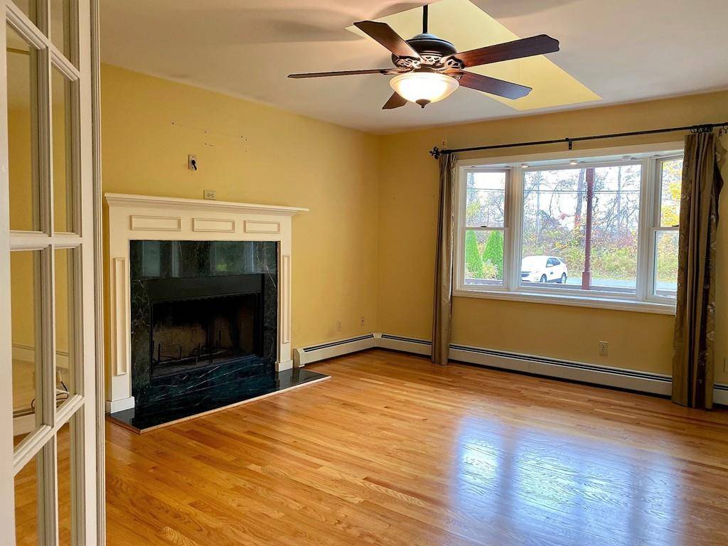 Westport, MA 02790,56 Amory Petty Way