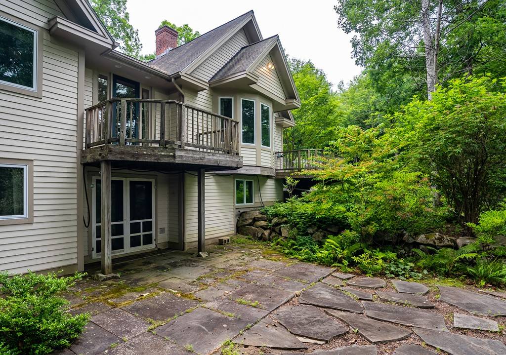 Northampton, MA 01060,468 Coles Meadow Rd