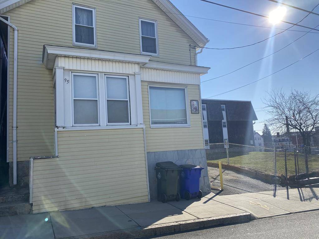 Fall River, MA 02720,95 7th St