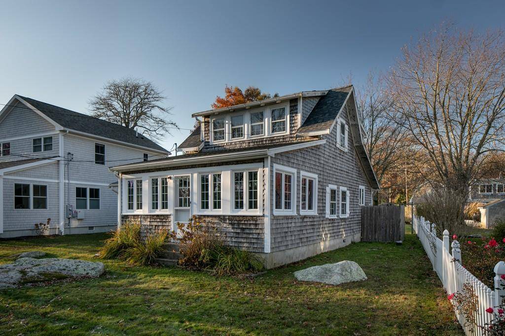 Mattapoisett, MA 02739,5 King Phillip Rd