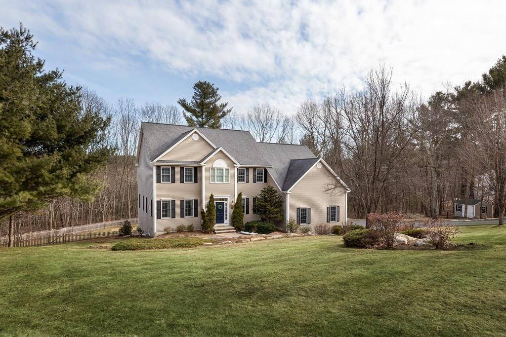 Hopkinton, MA 01748,26 Falcon Ridge Dr