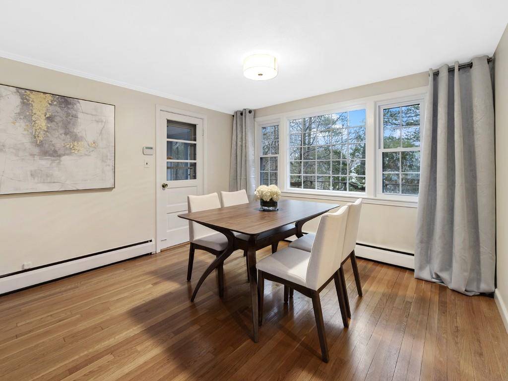 Winchester, MA 01890,29 Thornberry Road