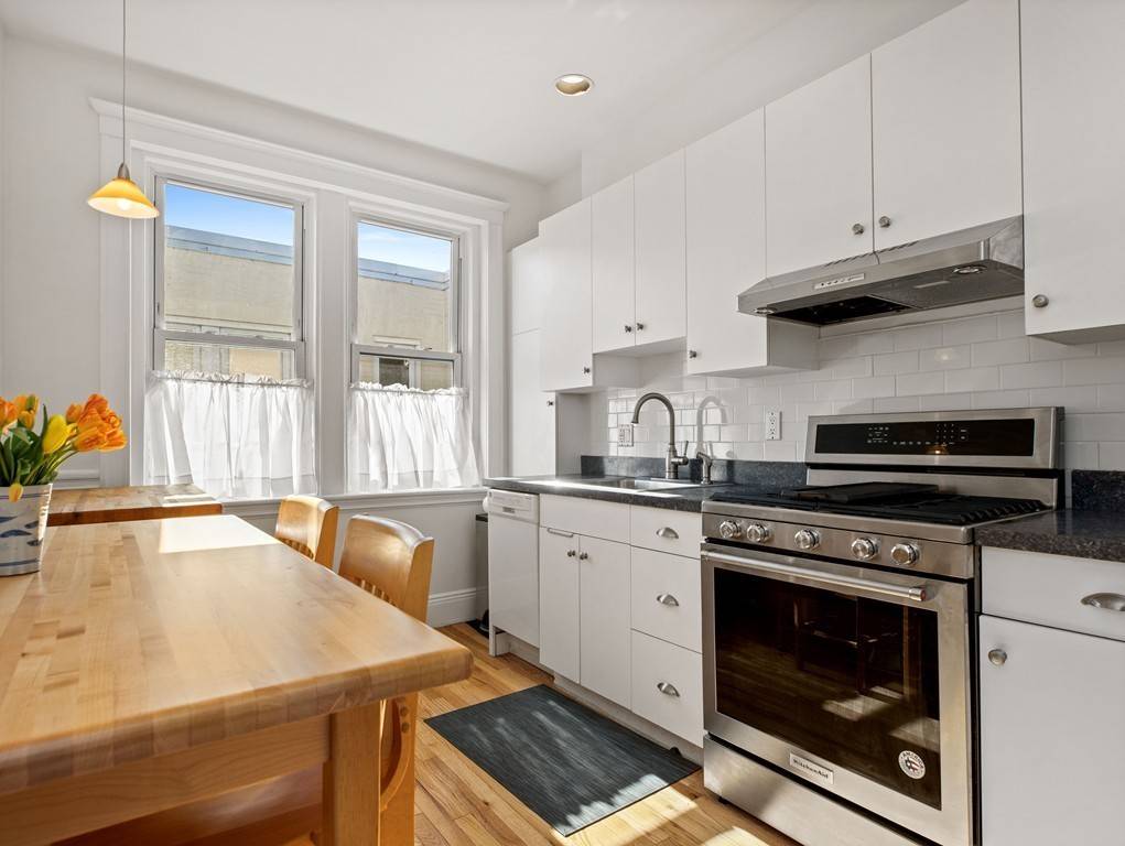 Boston, MA 02130,238 S Huntington Ave #12A