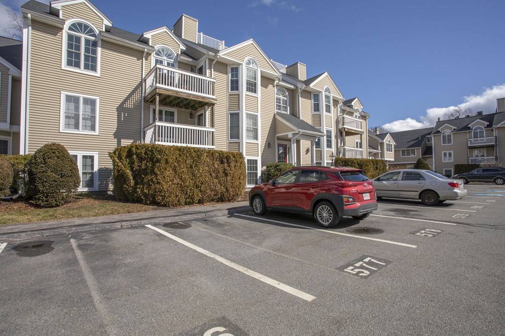 Taunton, MA 02780,213 Carriage Ln #213