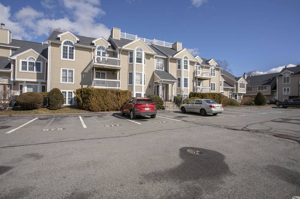 Taunton, MA 02780,213 Carriage Ln #213