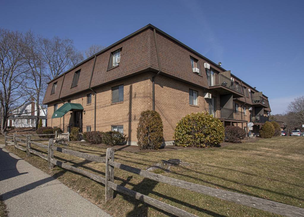 Taunton, MA 02780,800 County Street #2