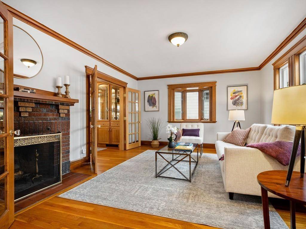 Boston, MA 02132,226 Maple St