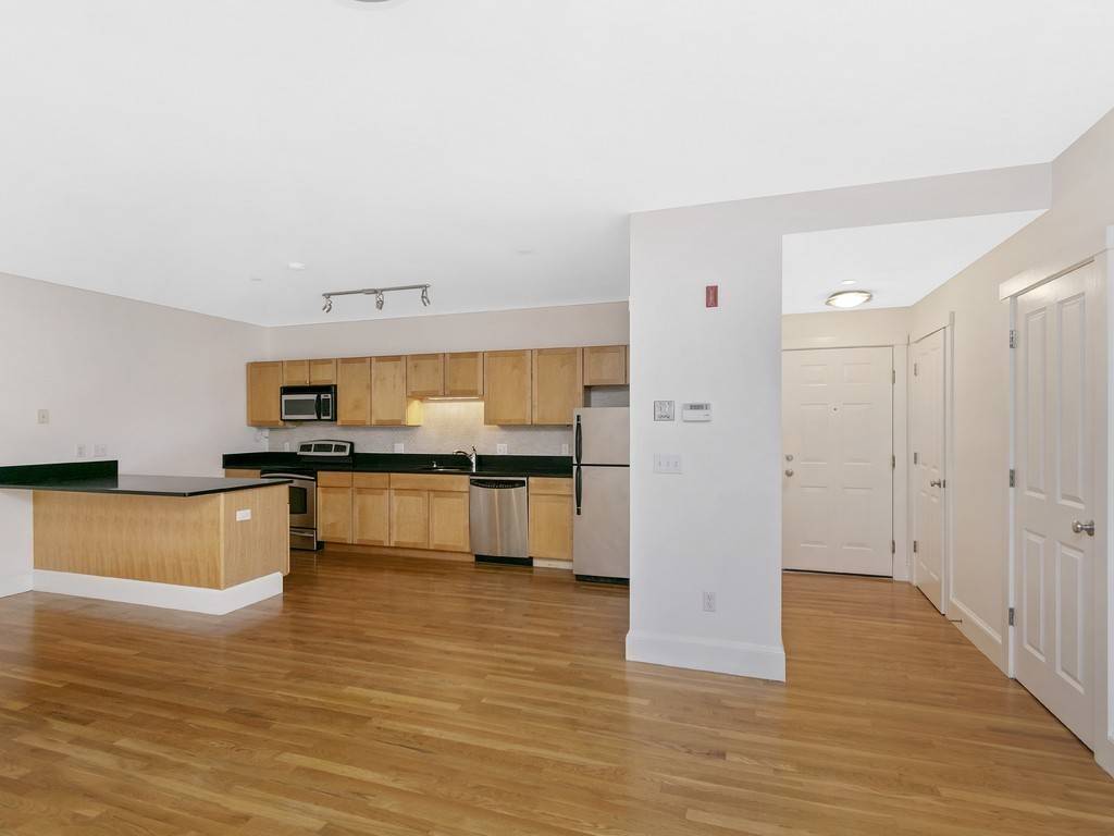 Somerville, MA 02143,429 Norfolk St #13
