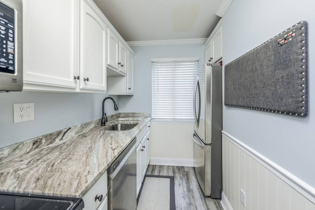 Taunton, MA 02780,168 Hart St #60