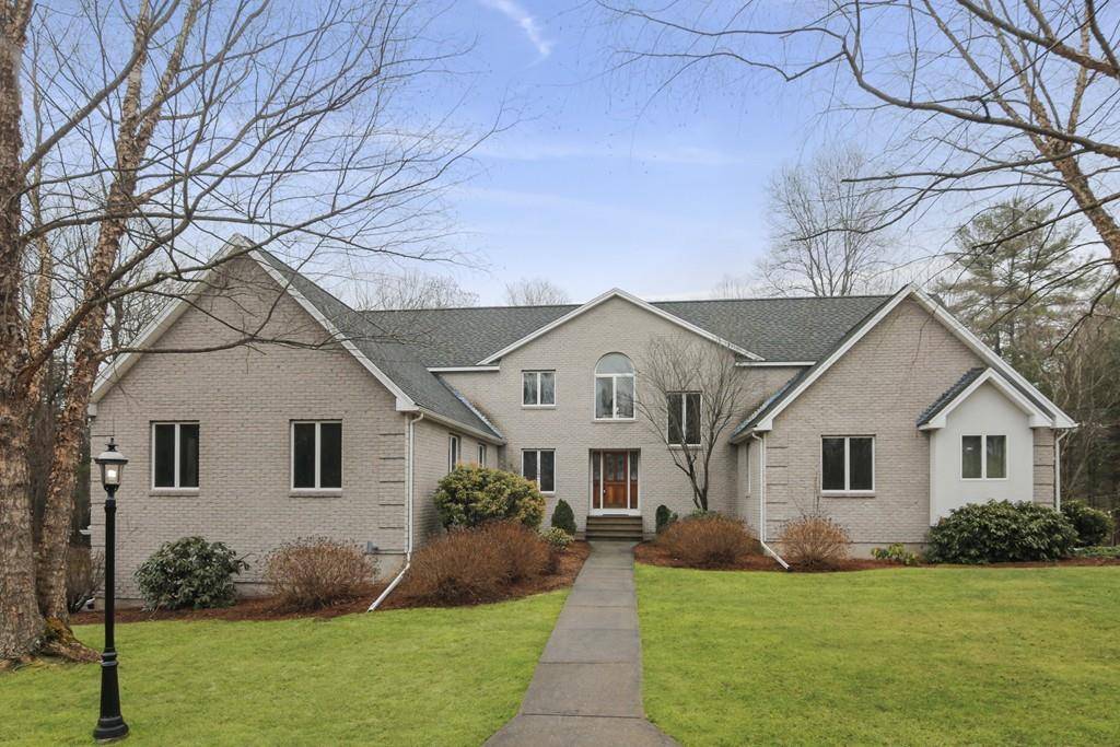 East Longmeadow, MA 01028,141 Country Club Dr