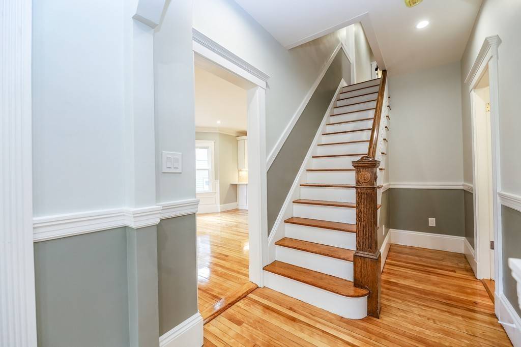 Boston, MA 02131,10 Fairview Street #1
