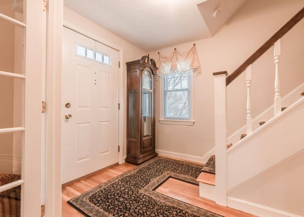 Chelmsford, MA 01824,21 Clover Hill Dr