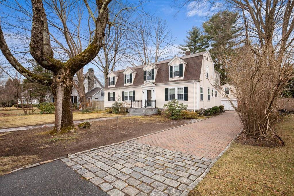 Lexington, MA 02421,7 Highland Avenue