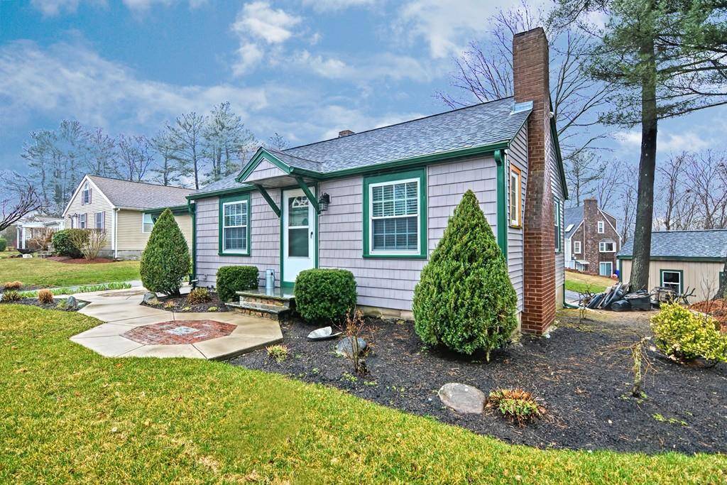 Taunton, MA 02780,878 Bay Street