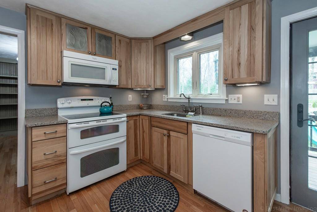 Northbridge, MA 01588,76 Michael Ln