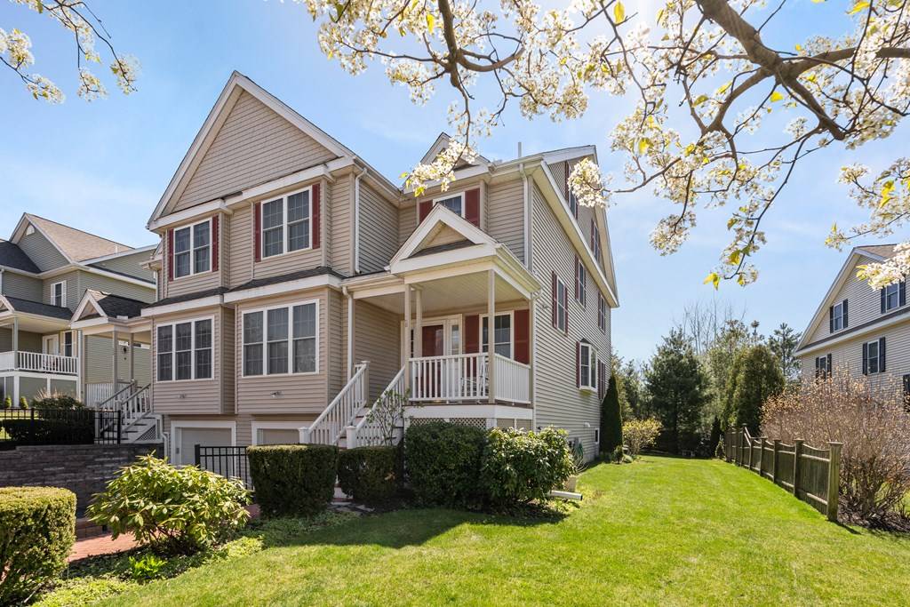 Needham, MA 02494,28 Andrea Cir #28