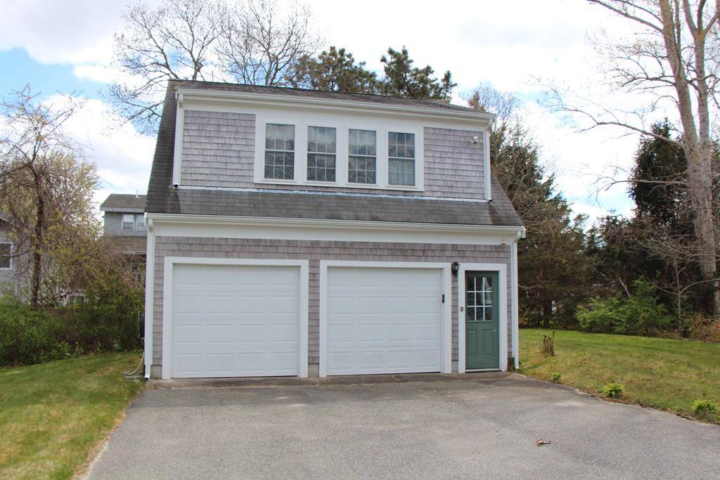 Bourne, MA 02532,6 Cleveland Cir