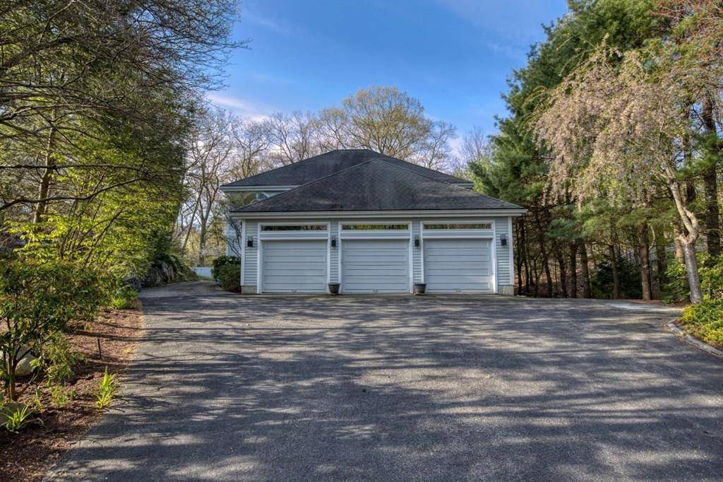 Needham, MA 02492,499 Greendale Avenue