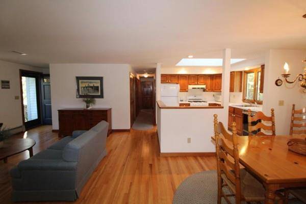 Chatham, MA 02633,270 Countryside