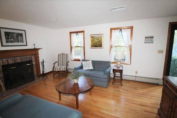 Chatham, MA 02633,270 Countryside