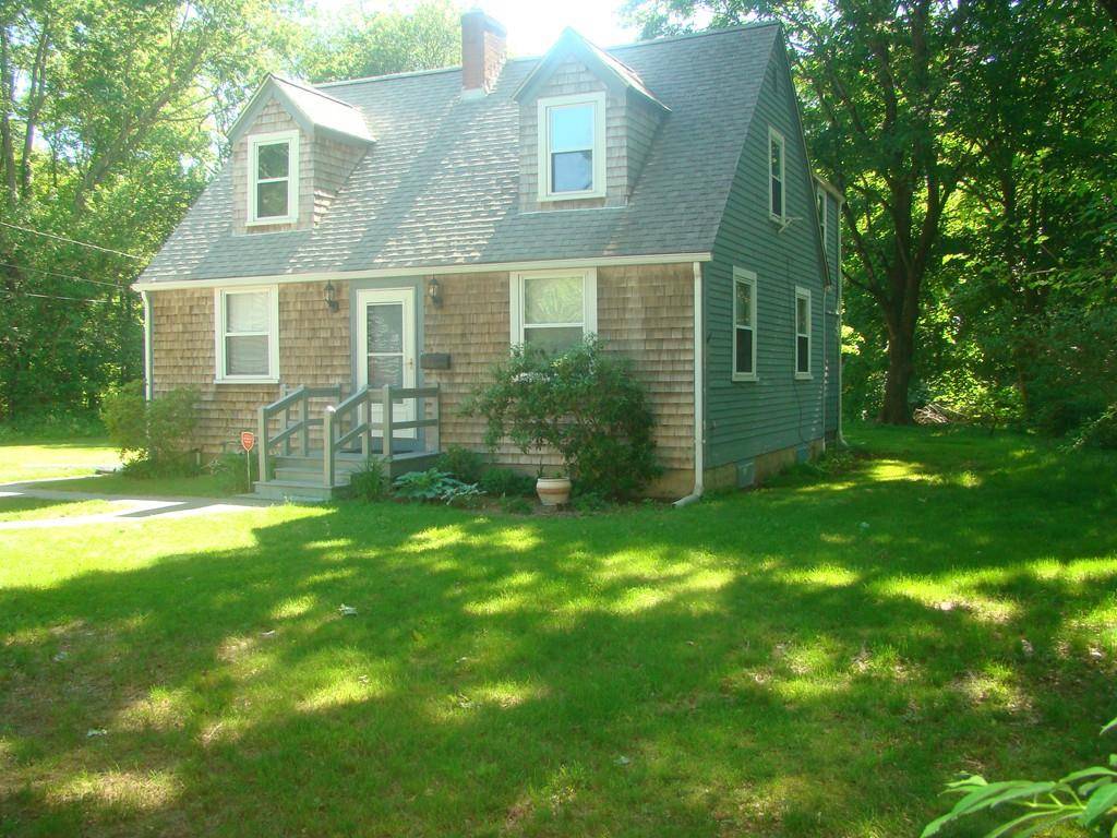 Seekonk, MA 02771,528 Fall River Ave