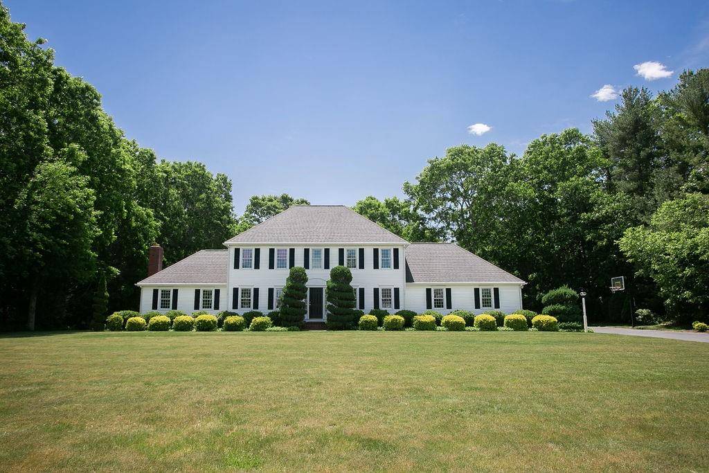 Lakeville, MA 02347,29 Nachaomet Road