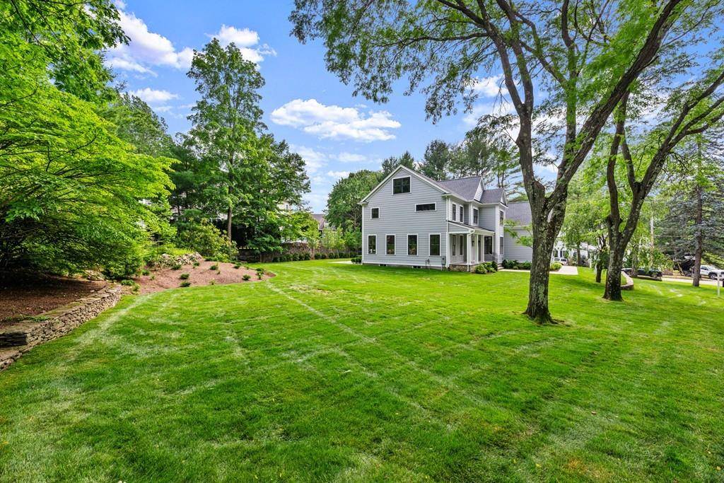 Wellesley, MA 02481,65 Royalston Road