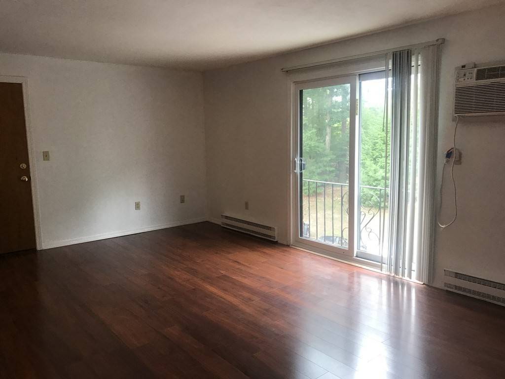 Acton, MA 01720,382B Great Road #303