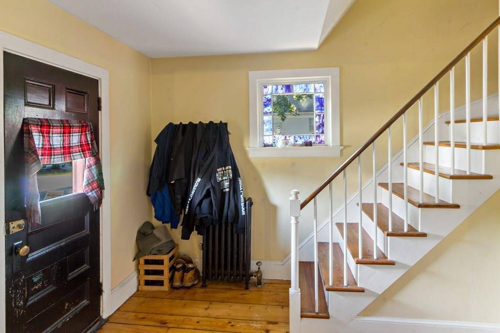 Seekonk, MA 02771,20 Clarke