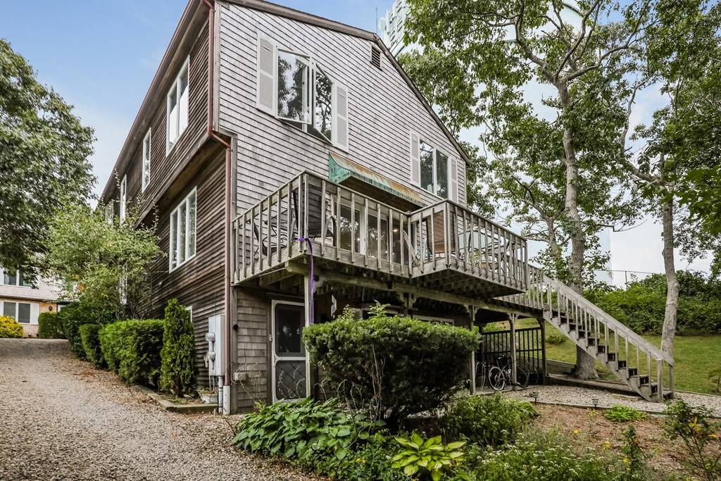 Provincetown, MA 02657,23 Captain Berties Way #N2