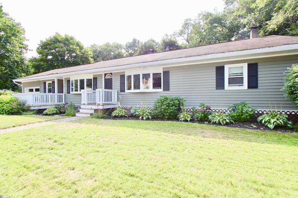 Groveland, MA 01834,1 Murray Ct