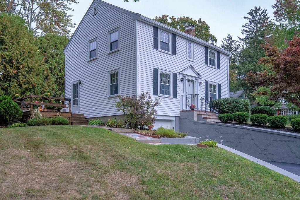 Lexington, MA 02420,12 Ledgelawn Avenue