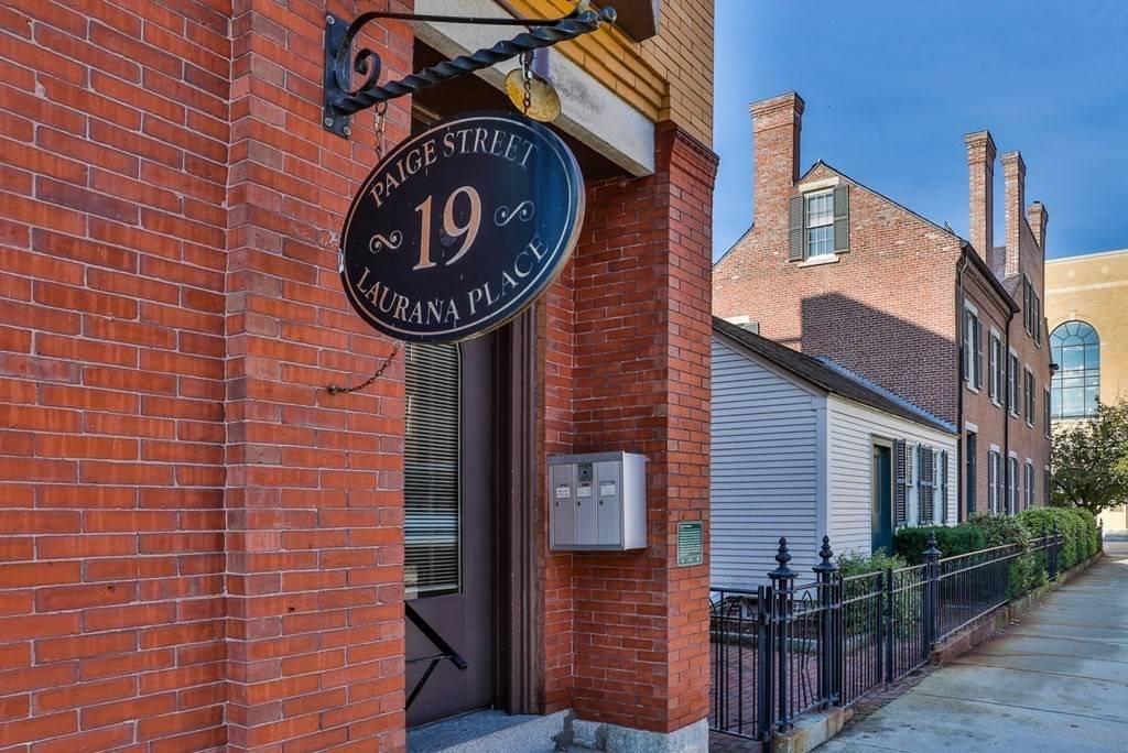 Lowell, MA 01852,19 Paige Street #2