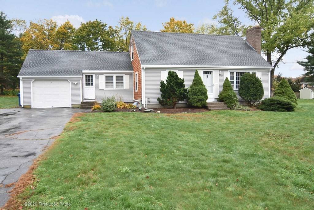 Seekonk, MA 02771,21 Rosemarie Dr