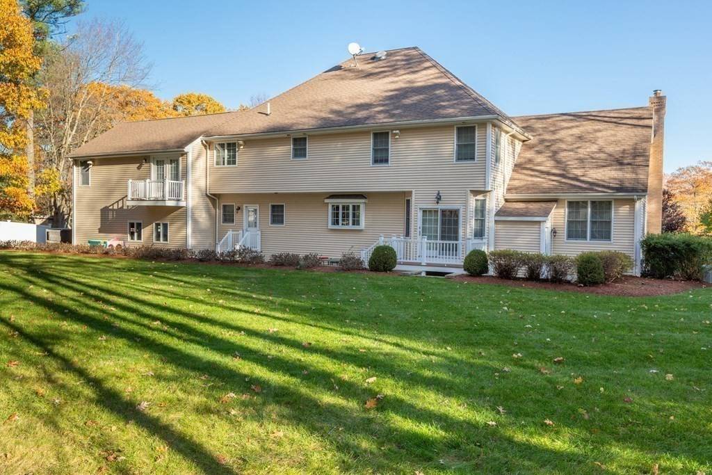 Hopedale, MA 01747,4 Bens Way