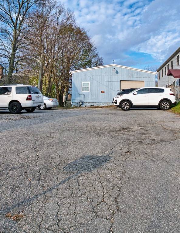 Fall River, MA 02724,240 Griffin St