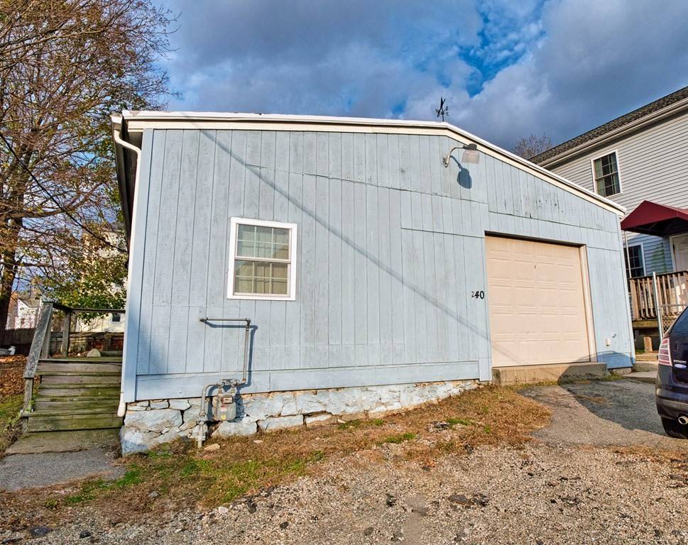 Fall River, MA 02724,240 Griffin St