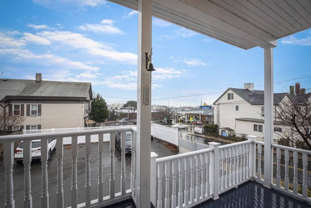 Gloucester, MA 01930,160 Prospect St #1
