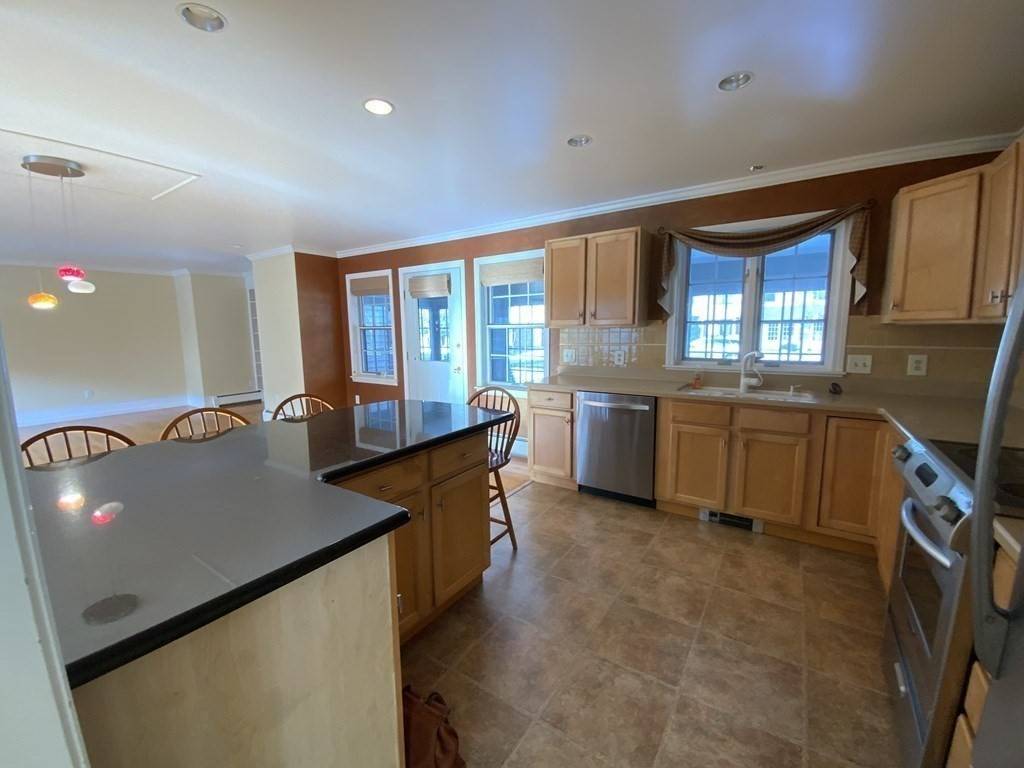 Sunderland, MA 01375,6 Karen Dr #B