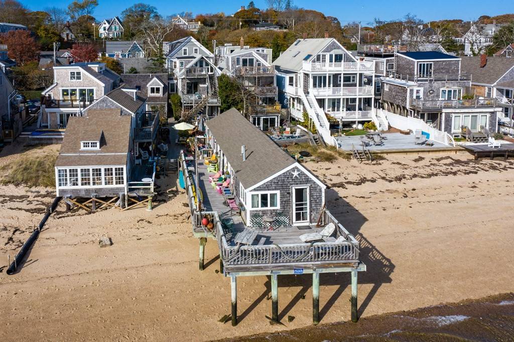 Provincetown, MA 02657,437 Commercial Street