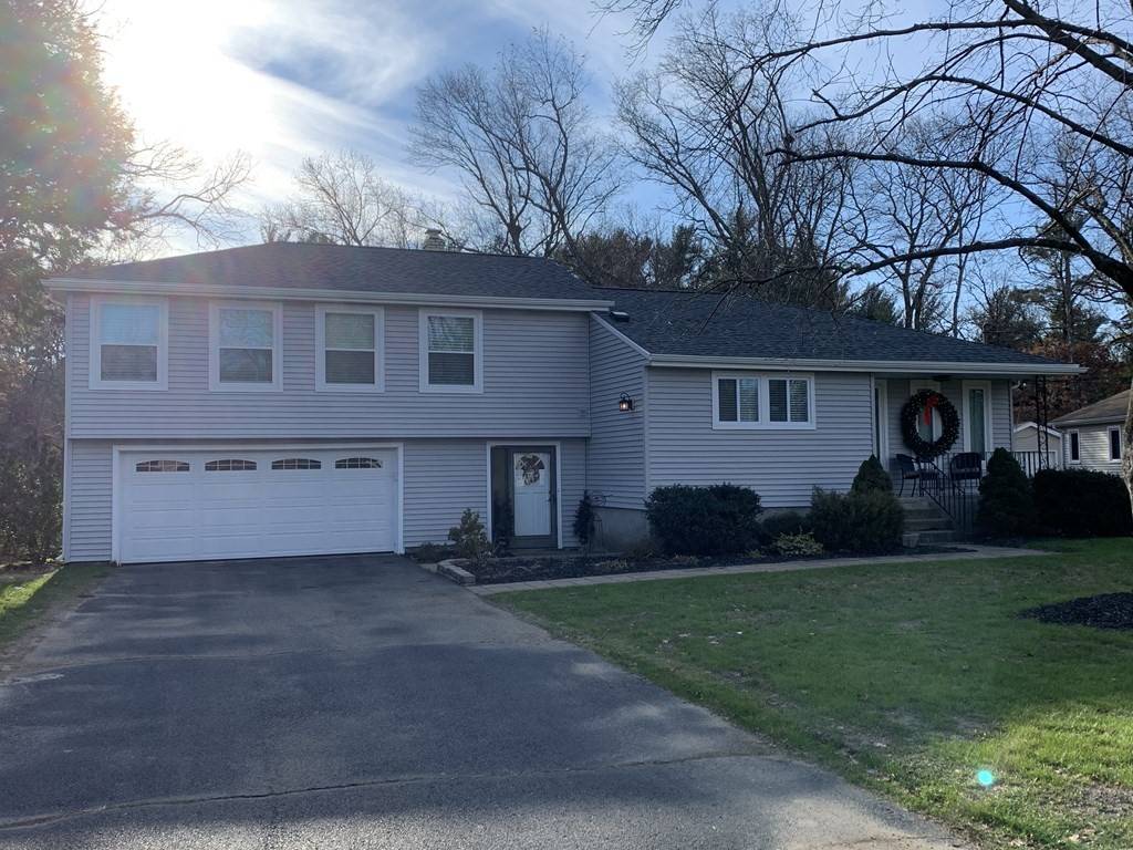 Longmeadow, MA 01106,37 Captain Road