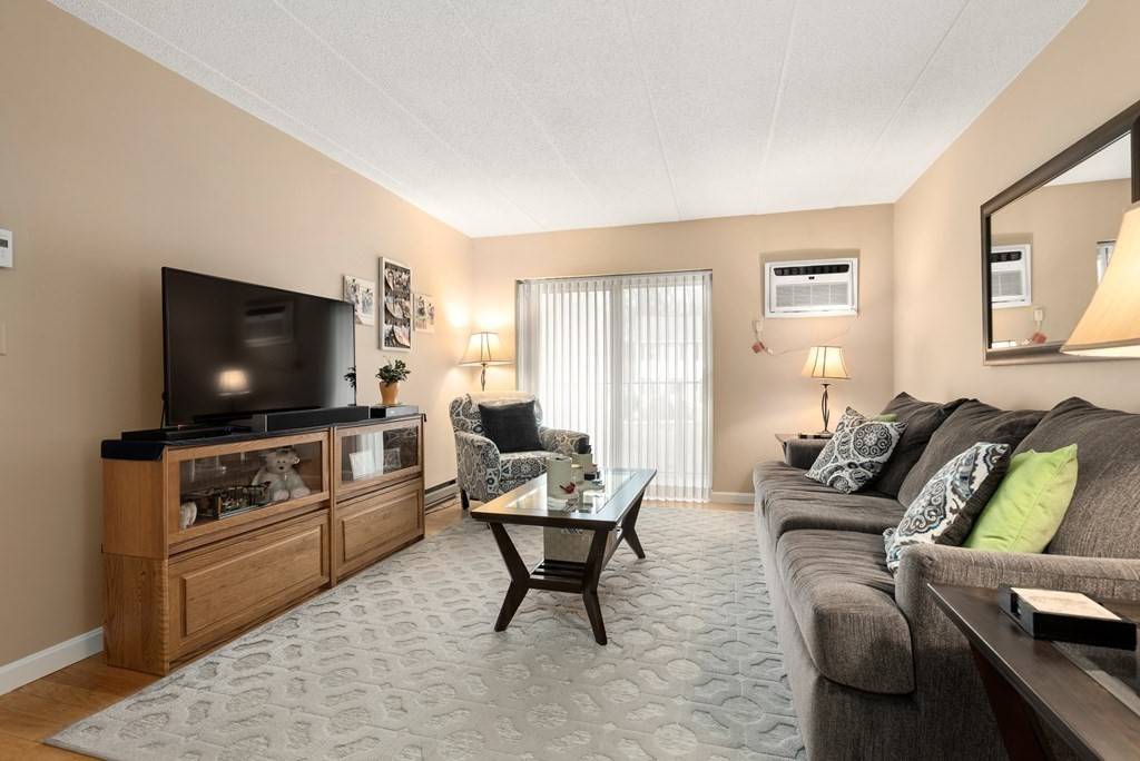 Stoneham, MA 02180,131 Franklin St #301