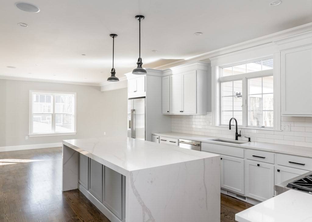 Duxbury, MA 02332,2 Dogwood Drive