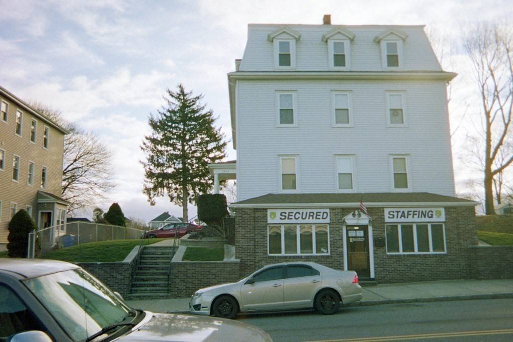 Fall River, MA 02724,1940 South Main St