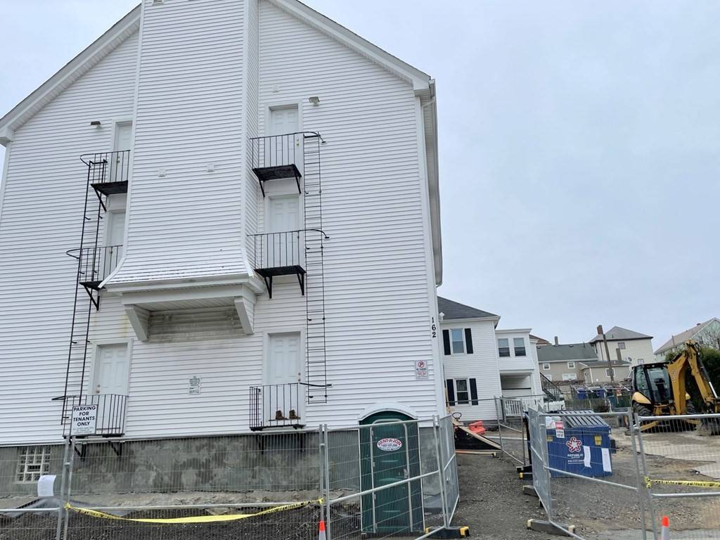 Fall River, MA 02723,162 Haffards St