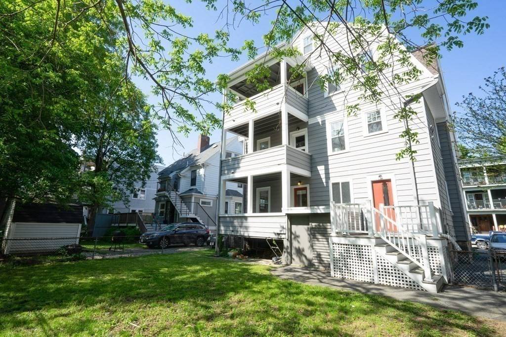 Boston, MA 02131,14 Farquhar #1